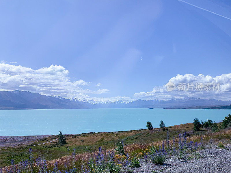 Mount Cook Road (State Highway 80)和Lake Pukaki view, Twizel, South Island, New Zealand